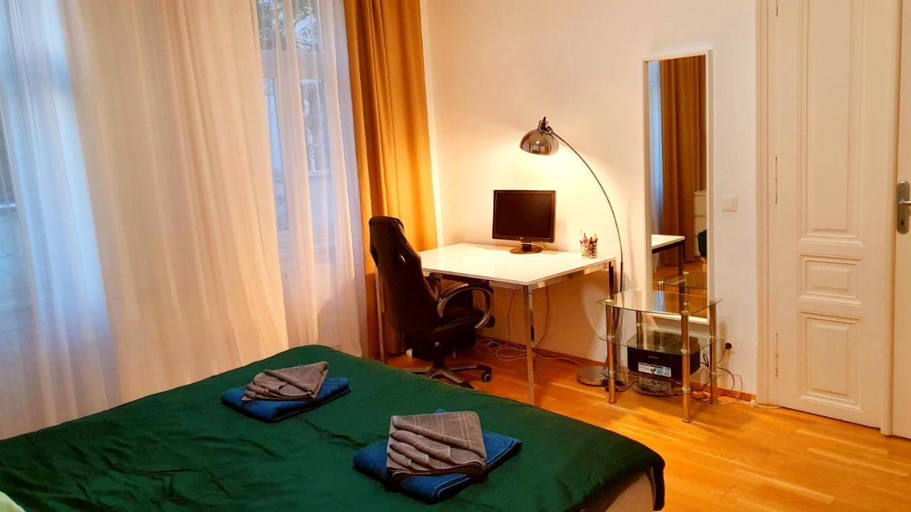 Chillout Paradise Vienna Fair Prater Danube Екстер'єр фото
